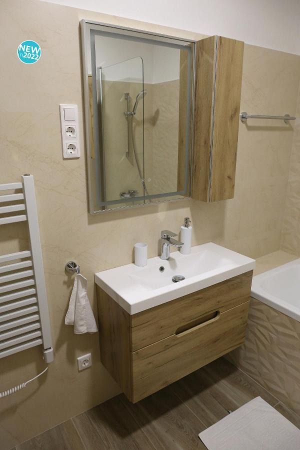 Szentgotthárd St.Gotthard Apartman מראה חיצוני תמונה
